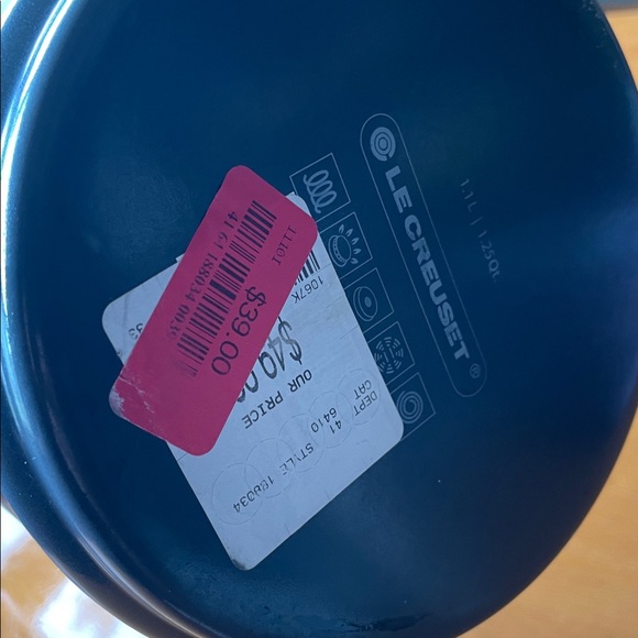 Le Creuset tea kettle - Picture 2 of 11